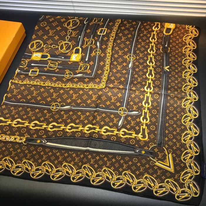 Louis Vuitton Scarf LV00088